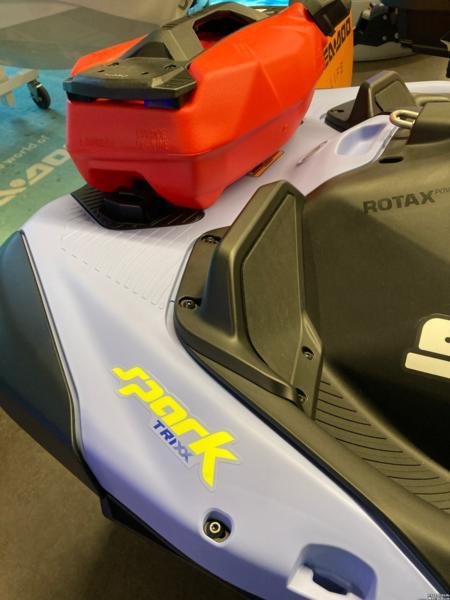 2024 Sea-Doo Spark Trixx pour 1 Rotax 900 ACE - Image 4