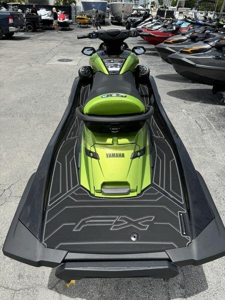 2024 Yamaha Waverunners FX Cruiser SVHO avec Audio - Image 5