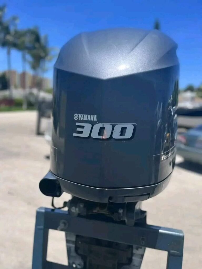 Acheter Moteur Hors-Bord Yamaha 300 HP V6 EFI 4 Temps