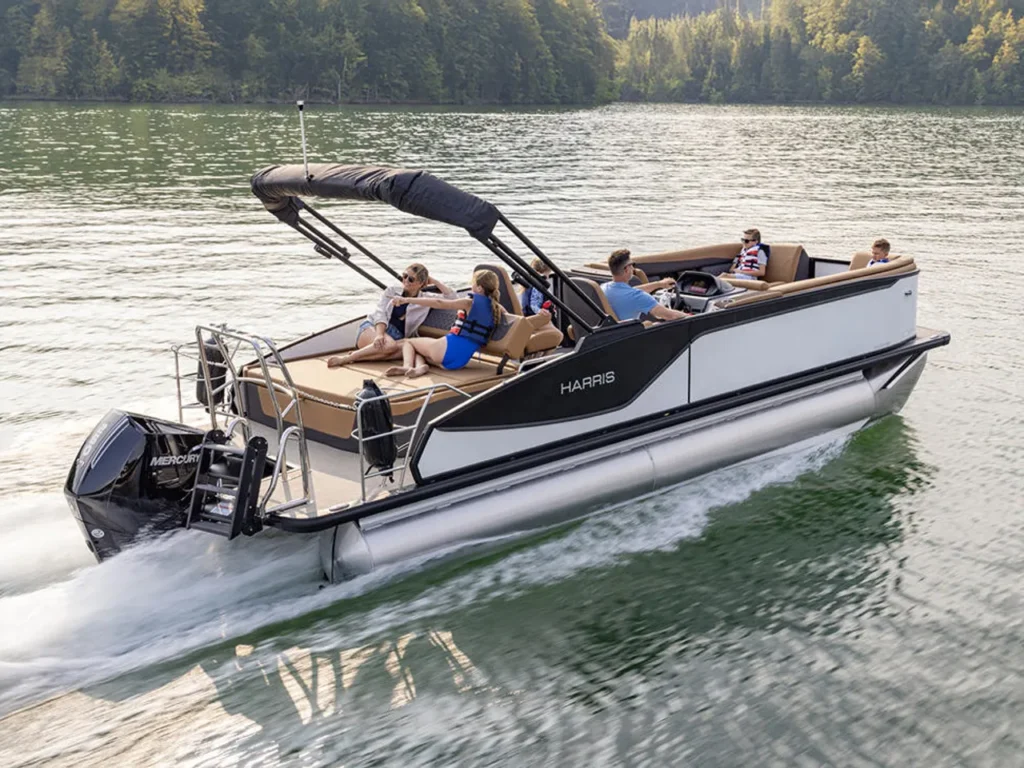 Harris 230 Sunliner SLE 2026 À Vendre – Moteur Mercury 225 CV avec DTS/PAS, Bimini Électrique et Intérieur Premium Acajou Teck