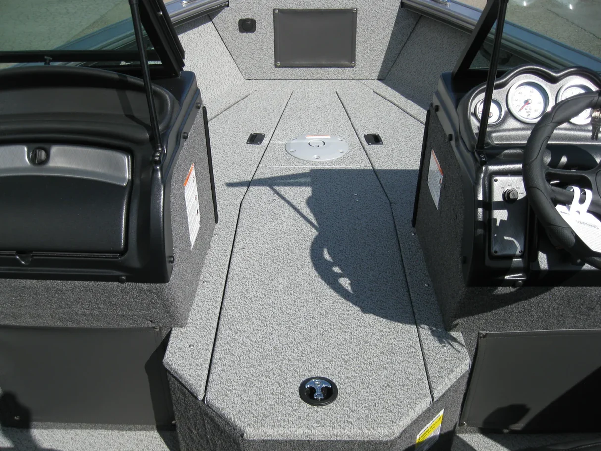 Lund 2075 Fisherman 2026 - Image 12